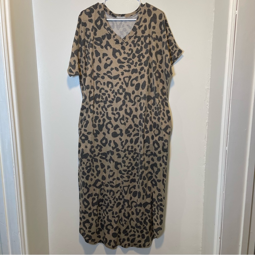 Bom Bom‎ Gray and Black cheetah Dress women’s size large